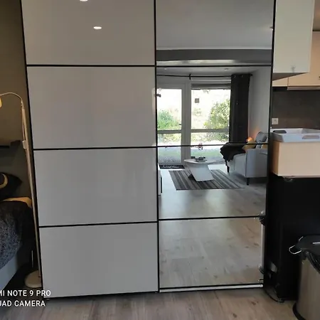 Calme A Proximite Des 7 Meuses Apartment